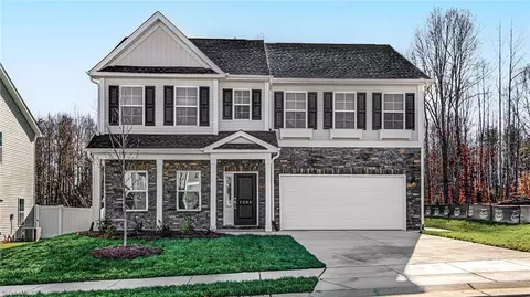 7384 Deerhurst Ln, Kernersville, NC 27284