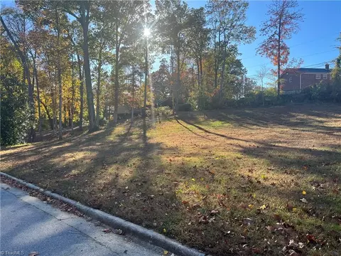 1404 Wickliff Ave, High Point, NC 27262