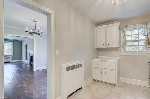 706 Brookside Dr, High Point, NC 27262 photo 9