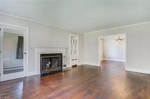 706 Brookside Dr, High Point, NC 27262 photo 5