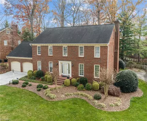 3405 Crosstimbers Dr, Greensboro, NC 27410