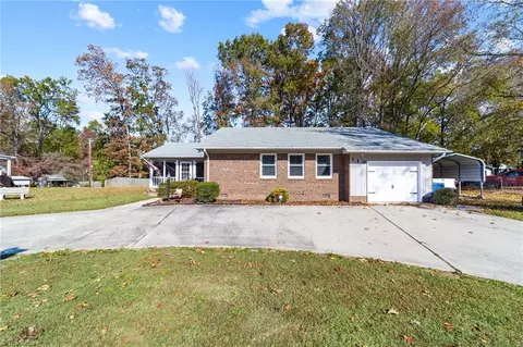 110 Lake Dr, Trinity, NC 27370