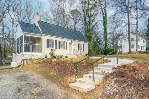 925 Seymour Ct, Eden, NC 27288