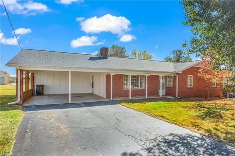 125 Sims Dr, Lewisville, NC 27023