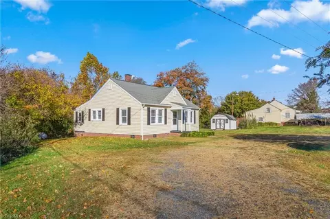 5185 Hoover Hill Rd, Trinity, NC 27370 photo 3