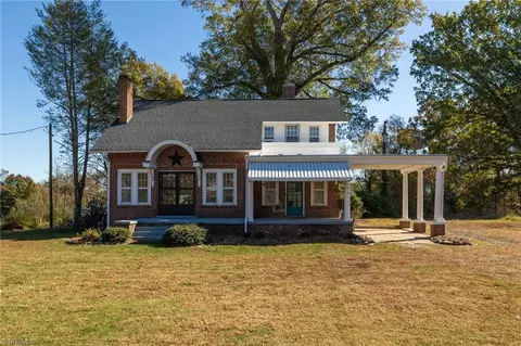 215 Glenn St S, Stoneville, NC 27048