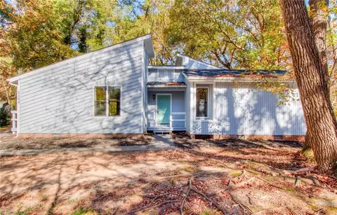1144 Century Park Ave, Kernersville, NC 27284