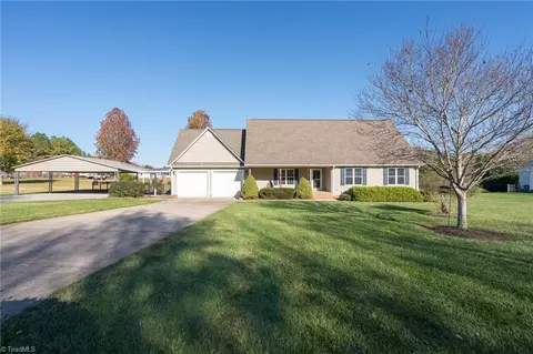 5463 Smiley Wyrick Rd, Mcleansville, NC 27301