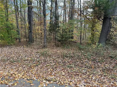 000 Elon Dr, Reidsville, NC 27320