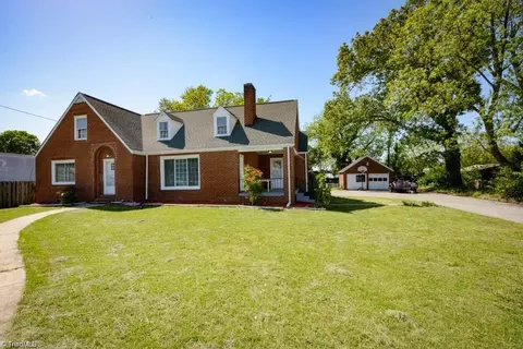 2340 English Rd W, High Point, NC 27262