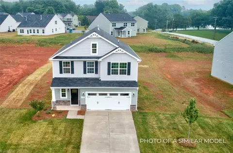 111 Sugar Maple Dr, King, NC 27021