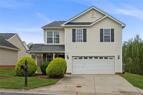 929 Peachtree Meadows Cir, Kernersville, NC 27284