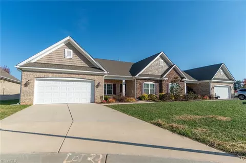 3754 Echo Forest Trl, High Point, NC 27265 photo 5