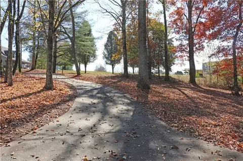 591 Vannoy Maxwell Rd, Purlear, NC 28665 photo 8