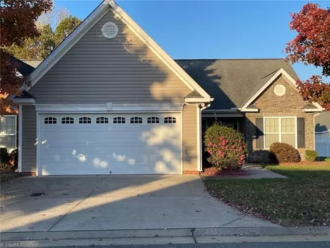 1604 Ridgestone Ln, Kernersville, NC 27284