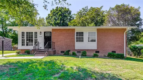 2009 Ashley Dr, Greensboro, NC 27405
