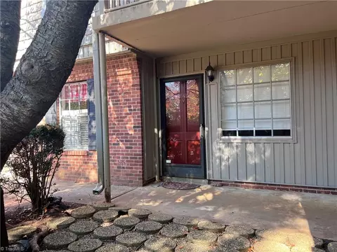 3820 Country Club Rd #A, Winston Salem, NC 27104