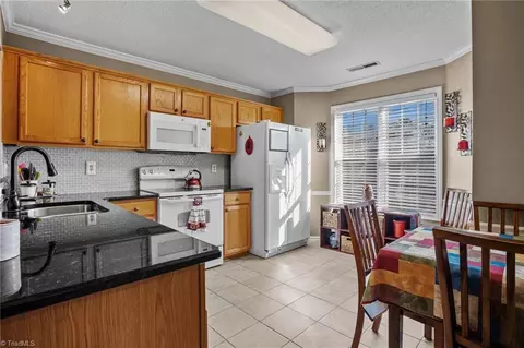 128 Willow Bend Dr, King, NC 27021 photo 8