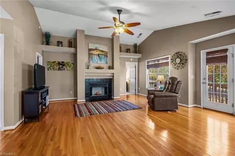 128 Willow Bend Dr, King, NC 27021 photo 3