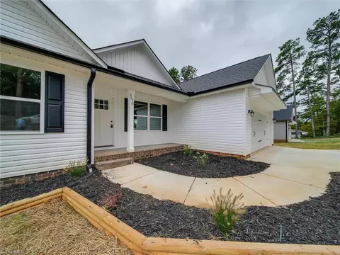 8670 Foil St, Mount Pleasant, NC 28124