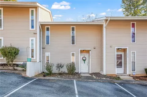 2413 Tantelon Pl, Winston Salem, NC 27127