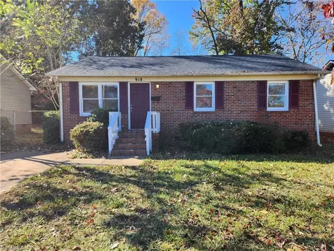 918 Llano Pl, Greensboro, NC 27401