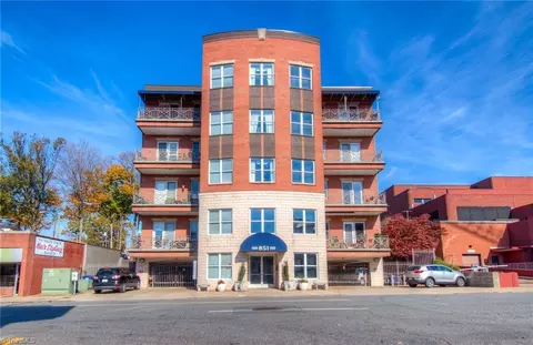 851 4th St W #16, Winston Salem, NC 27101