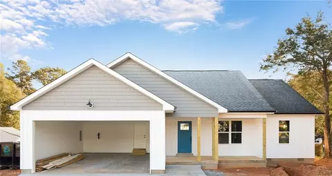 2300 Arnold Rd, Lexington, NC 27295