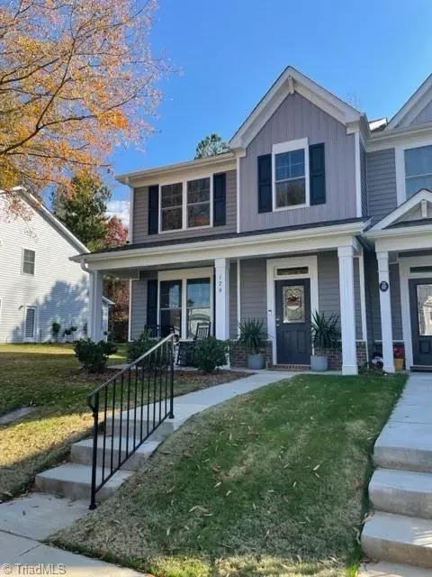 179 Pinewood Ln, Advance, NC 27006