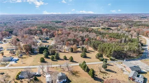 00 Tanglebrook Trl, Eden, NC 27288 photo 5