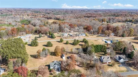00 Tanglebrook Trl, Eden, NC 27288 photo 8