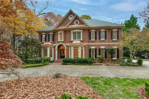 604 Northern Shores Ln, Greensboro, NC 27455