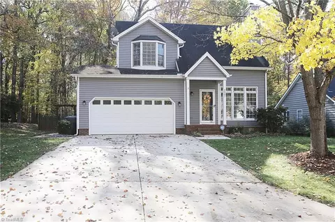 2507 Glen Meadow Dr, Greensboro, NC 27455