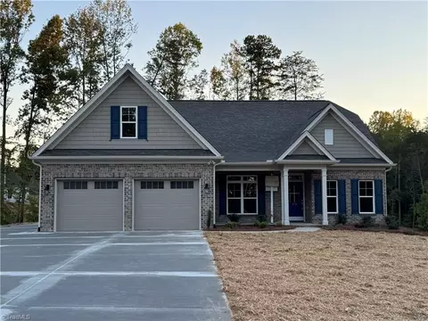 275 Vine Ridge Dr, Winston Salem, NC 27127