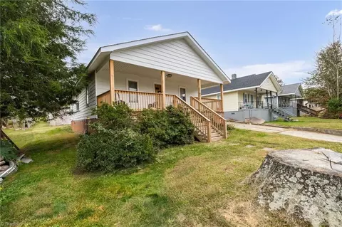 1105 Young Pl, High Point, NC 27260
