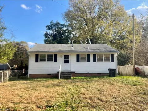 706 Guilford Ave, High Point, NC 27262