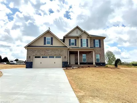 111 Owl Ln, Winston Salem, NC 27127