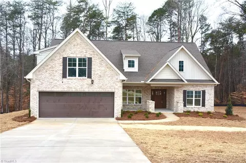 304 Vine Ridge Dr, Winston Salem, NC 27127