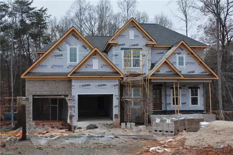 296 Vine Ridge Dr, Winston Salem, NC 27127
