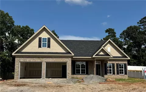 204 Vine Ridge Dr, Winston Salem, NC 27127