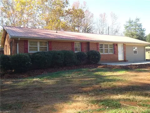 22018 Nc Highway 109 S, Denton, NC 27239