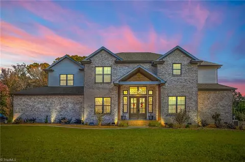1022 Pine Ridge Rd, Lexington, NC 27295