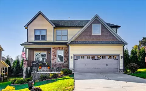 4658 Fairway Run Dr, Pfafftown, NC 27040