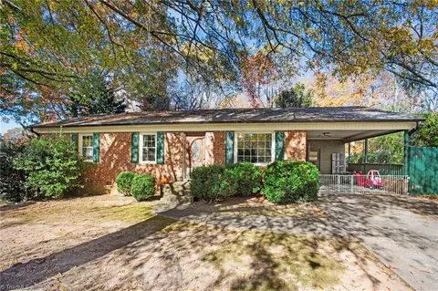 5060 Wind Spring Dr, Winston Salem, NC 27105