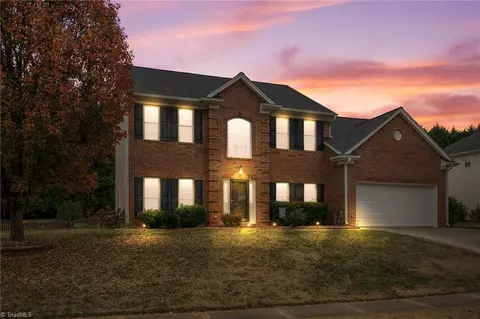 988 Laplata Dr, Kernersville, NC 27284