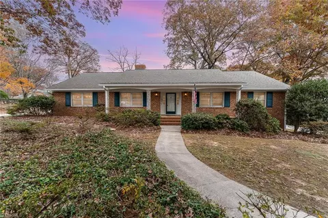 904 W Kemp Rd, Greensboro, NC 27410