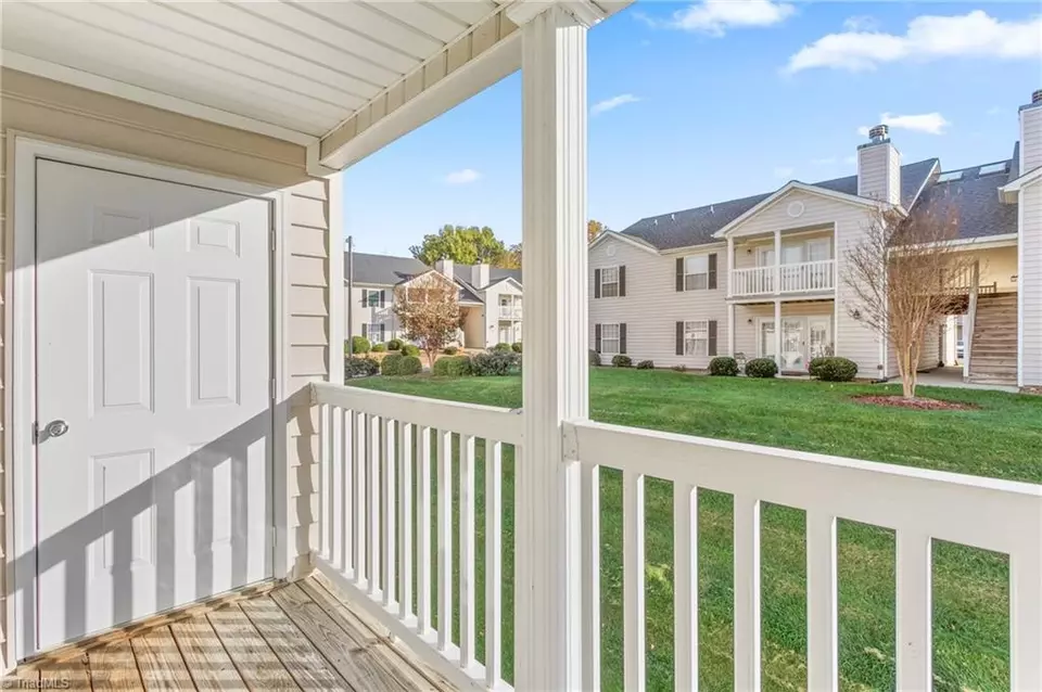 7143 Friendly Ave #G, Greensboro, NC 27410 photo 12