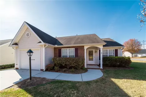 4002 Eastside Ct, Winston Salem, NC 27127