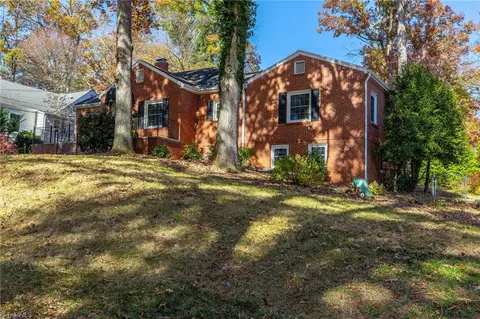612 Sunset Dr, High Point, NC 27262 photo 2