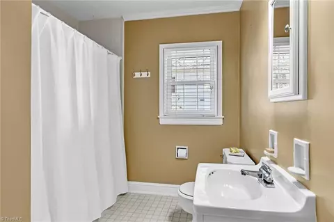 612 Sunset Dr, High Point, NC 27262 photo 22